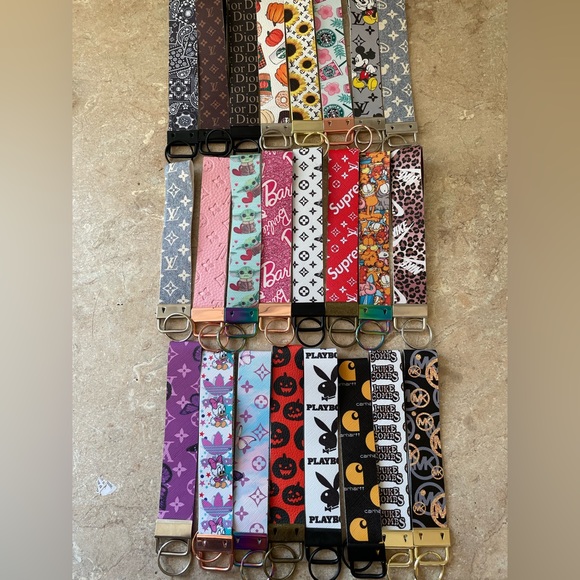 Keychain/ wristlet - Picture 5 of 5